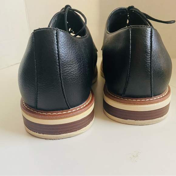 KENNETH COLE REACTION
Men's Black Vegan Leather
CLYDE FLEX LACE UP Size 12 - Picture 13 of 13